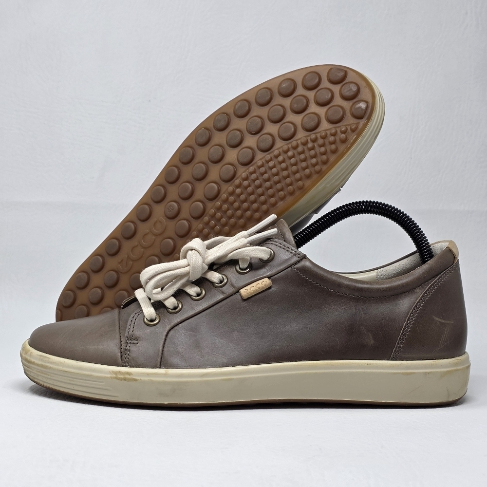 ECCO Soft 7 Women's Size US 9/9.5 EU 40 Brown Leather Sneakers Lace-Up Low Top